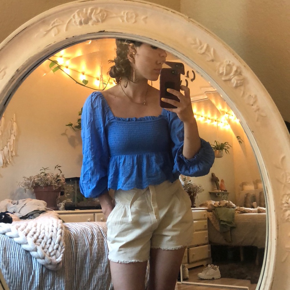 Lacey Peasant Sleeve Crop